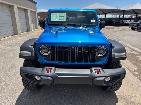 New 2026 Jeep Gladiator Rubicon w/ Technology Group AWD/4WD image 2