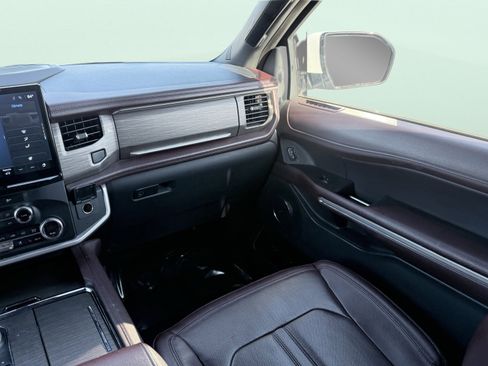 Used 2023 Ford Expedition Max Limited image 61
