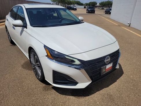 Used 2023 Nissan Altima 2.5 SL FWD image 4