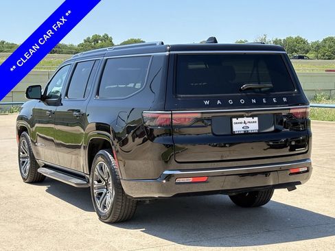 Used 2024 Jeep Wagoneer L Series II w/ Flexible Seating Group RWD image 6