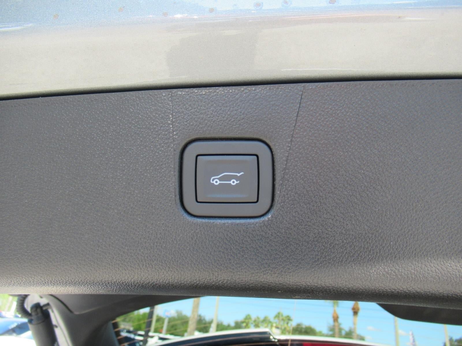 New 2026 Chevrolet Blazer LT w/ Convenience Package FWD image 32