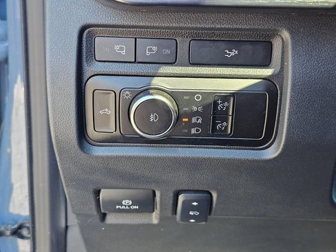 Used 2023 Ford F350 Lariat w/ Lariat Ultimate Package AWD/4WD image 34