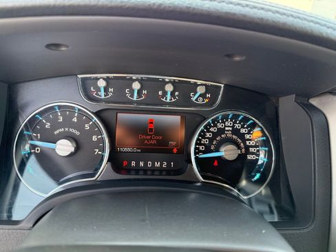 Used 2011 Ford F150 Lariat w/ Lariat Chrome Pkg image 28