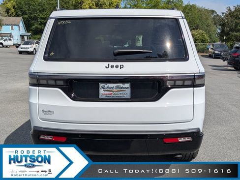 New 2026 Jeep Grand Wagoneer 2WD image 7