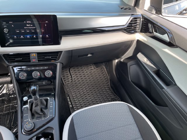 Certified 2025 Volkswagen Taos S AWD/4WD image 16