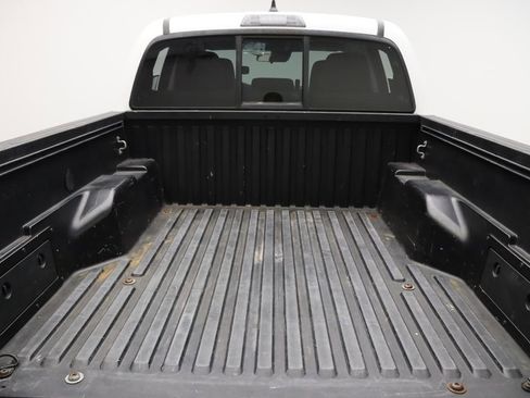 Certified 2018 Toyota Tacoma SR image 22