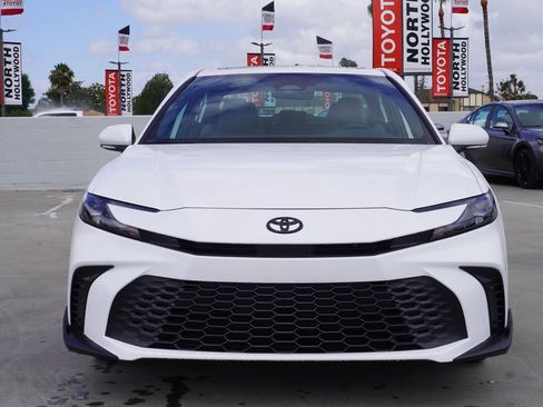 Used 2026 Toyota Camry SE FWD image 2