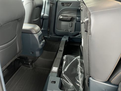 Used 2025 Ford Maverick Tremor image 18