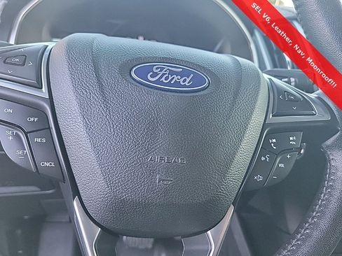 Used 2018 Ford Edge SEL w/ Equipment Group 201A image 25