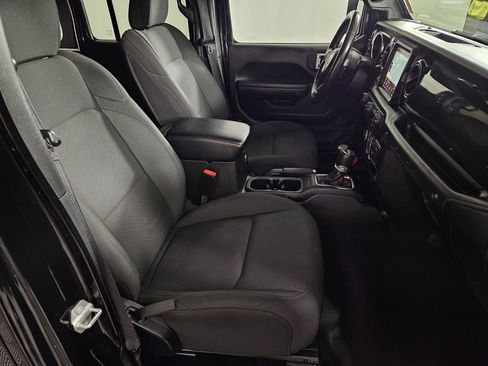 Used 2022 Jeep Wrangler Unlimited Sport AWD/4WD image 31