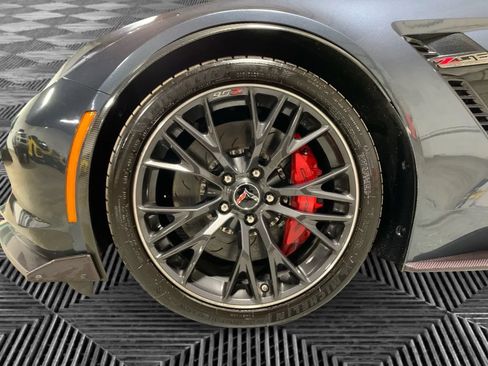 Used 2019 Chevrolet Corvette Z06 RWD image 10