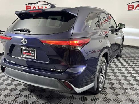 Used 2020 Toyota Highlander XLE AWD/4WD image 7