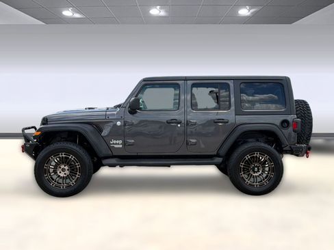 Used 2018 Jeep Wrangler Unlimited Sport S AWD/4WD image 2