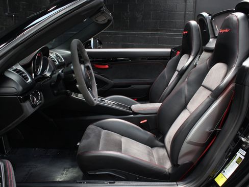 Used 2016 Porsche Boxster Spyder RWD image 55