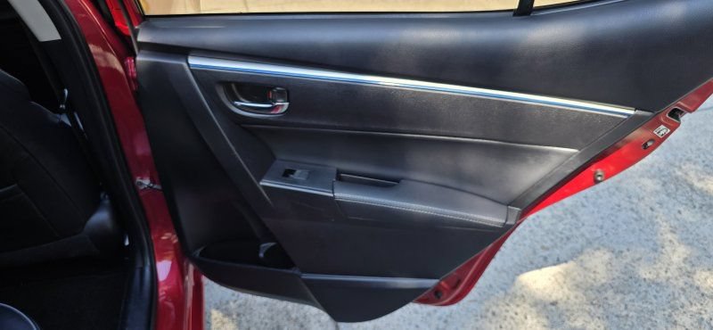 Used 2015 Toyota Corolla S Premium FWD image 34
