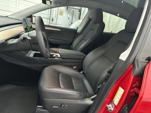 Used 2023 Tesla Model Y Long Range AWD/4WD image 18