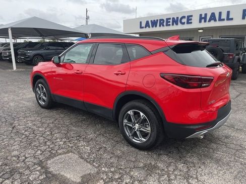 Used 2023 Chevrolet Blazer LT w/ Convenience Package FWD image 8