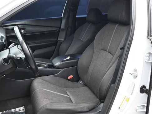 Used 2024 Honda Accord Sport image 11