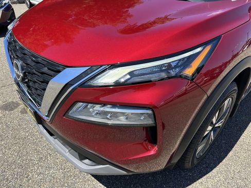 Used 2023 Nissan Rogue SV AWD/4WD image 9