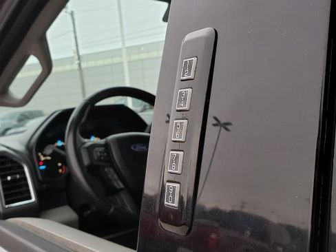 Used 2017 Ford F150 XLT w/ Equipment Group 302A Luxury image 13