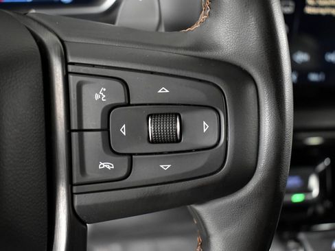 Used 2023 GMC Sierra 1500 AT4 image 34