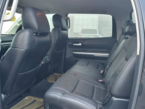 Used 2018 Toyota Tundra SR5 w/ SR5 Upgrade Package image 9