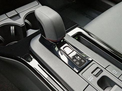 Used 2026 Toyota Prius Plug-In Hybrid FWD image 12