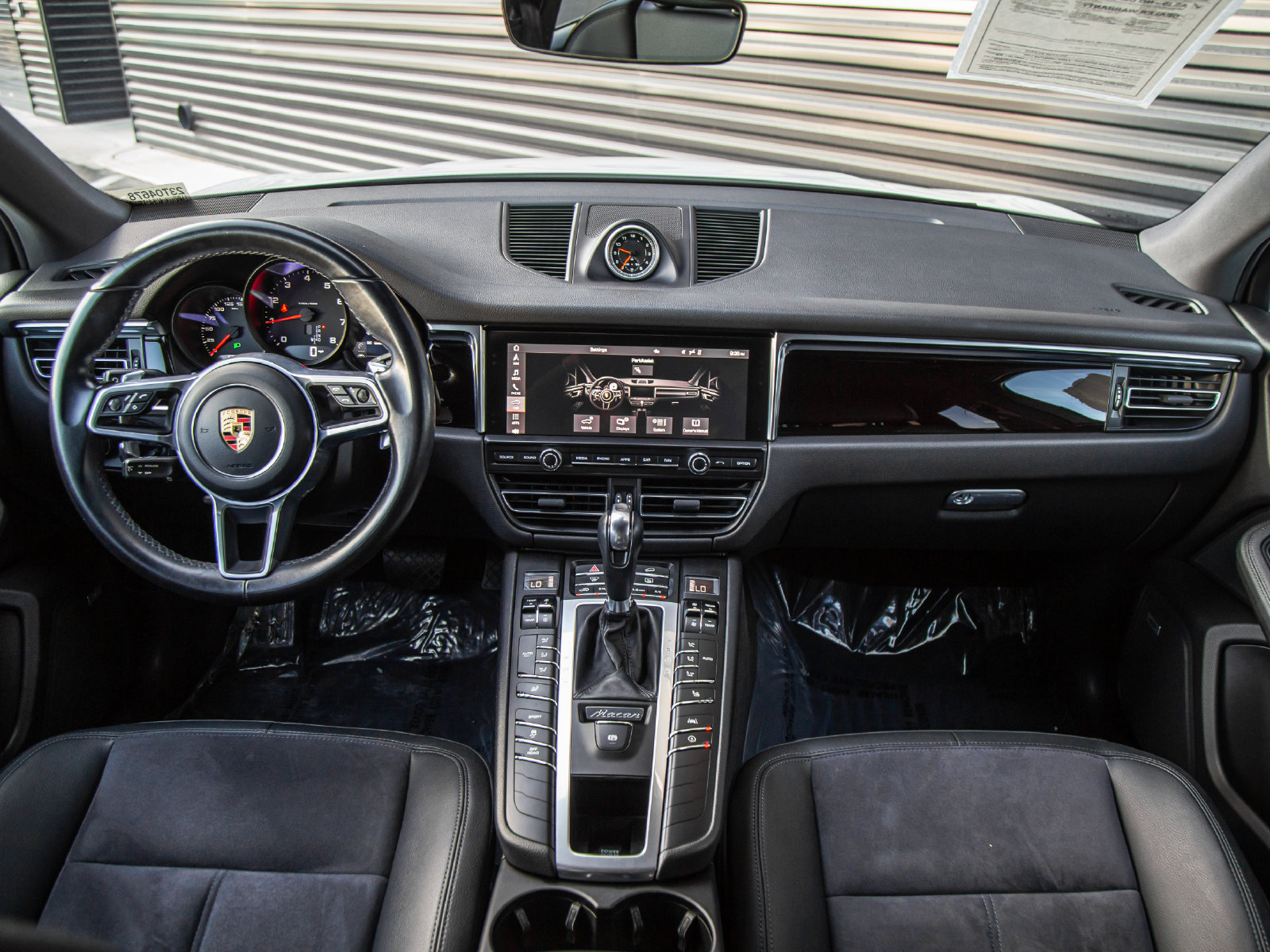 Used 2021 Porsche Macan AWD/4WD image 20
