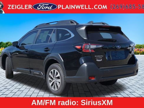 Used 2023 Subaru Outback Premium AWD/4WD image 3