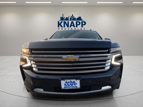 Used 2023 Chevrolet Suburban High Country image 7