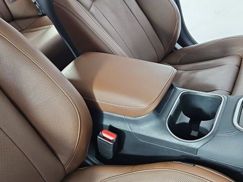 Certified 2025 Subaru Outback Touring XT AWD/4WD image 16