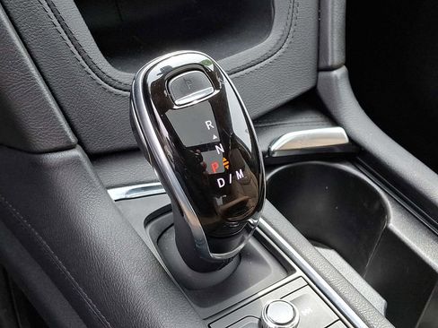 Used 2021 Cadillac XT6 Premium Luxury w/ Platinum Package image 16