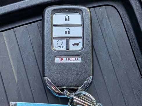 Used 2022 Honda CR-V Special Edition image 32