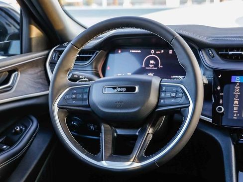 New 2026 Jeep Grand Cherokee Altitude RWD image 18