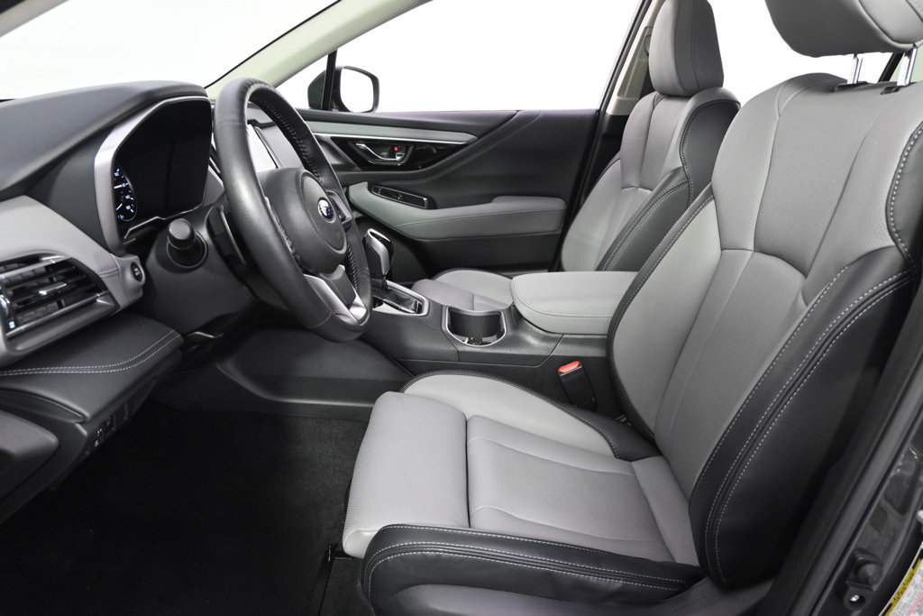 Used 2025 Subaru Outback Limited AWD/4WD image 13