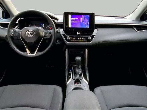 Used 2024 Toyota Corolla Cross LE w/ Moonroof Package FWD image 16