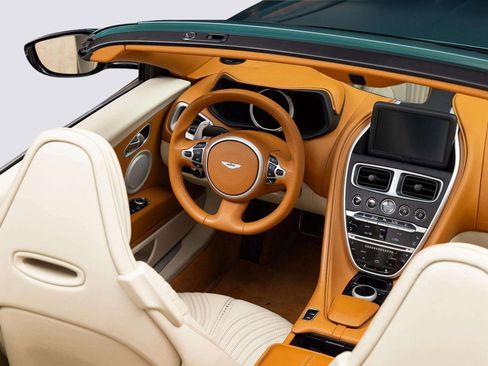 Used 2023 Aston Martin DB11 Volante image 23
