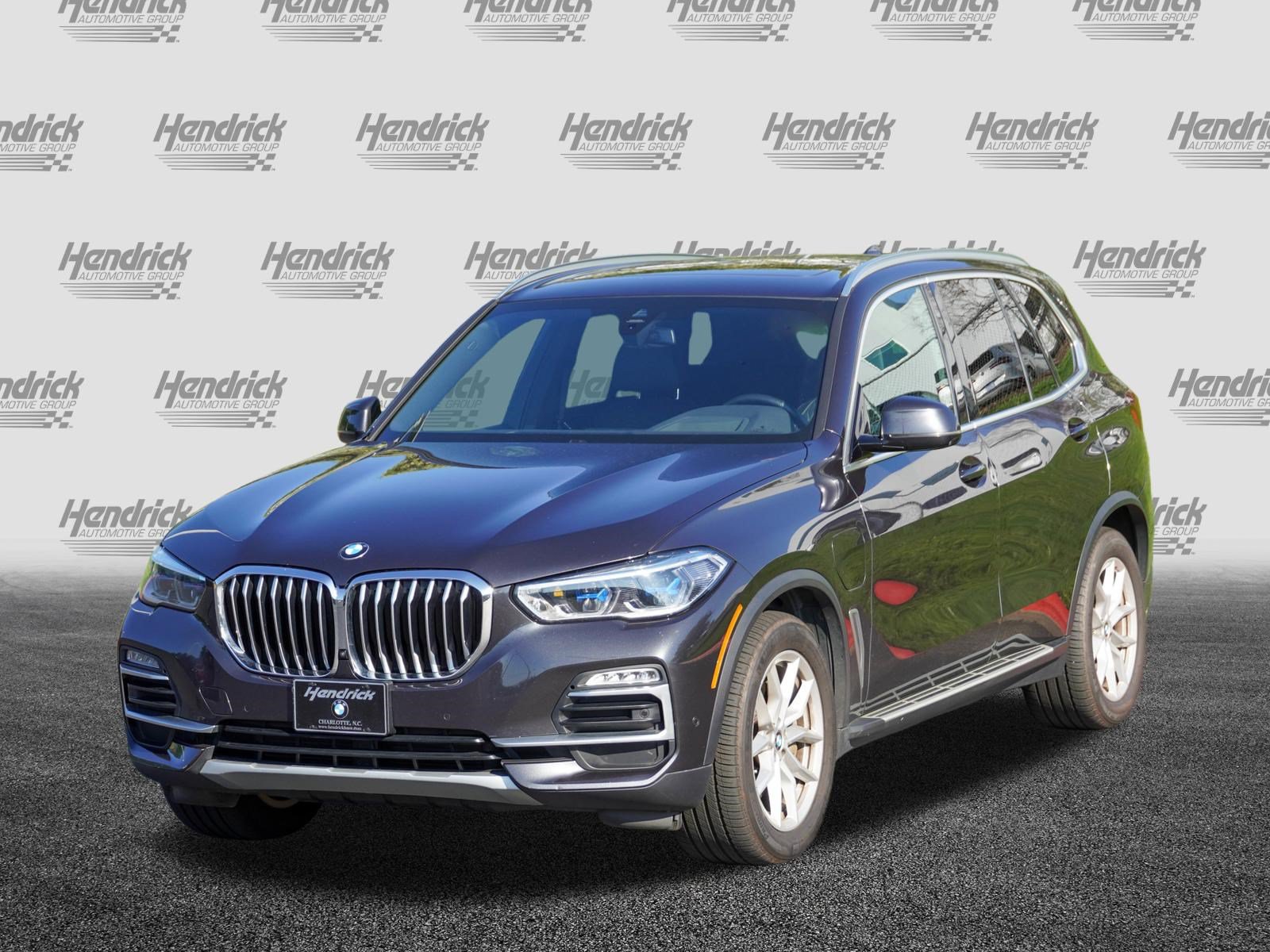 Used 2021 BMW X5 xDrive45e w/ Executive Package 2 AWD/4WD image 5