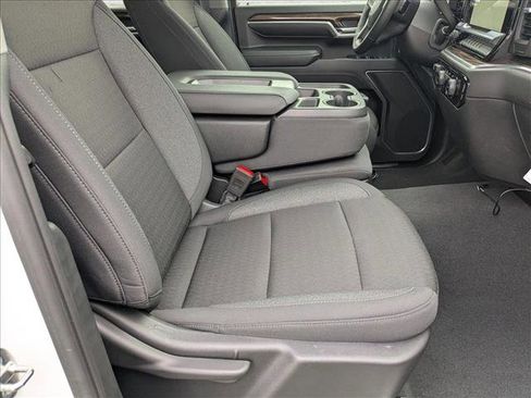 Used 2024 Chevrolet Silverado 3500 LT image 19