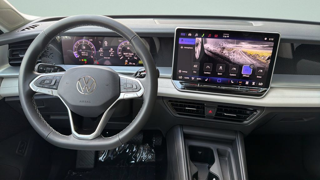 New 2026 Volkswagen Tiguan SE AWD/4WD image 20