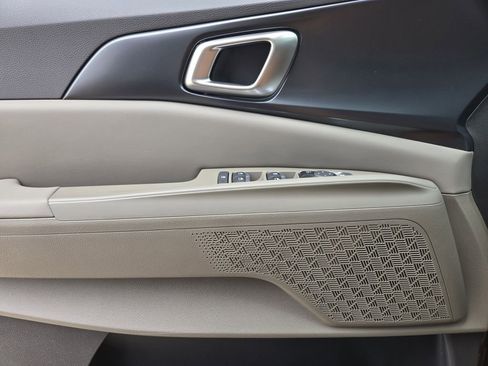 New 2026 Kia Carnival FWD image 18