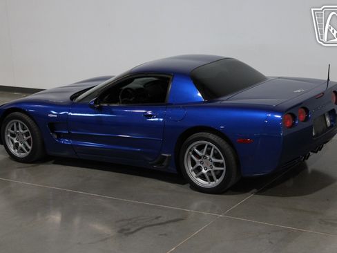 Used 2003 Chevrolet Corvette Z06 w/ Memory Package, 3 Drivers image 10