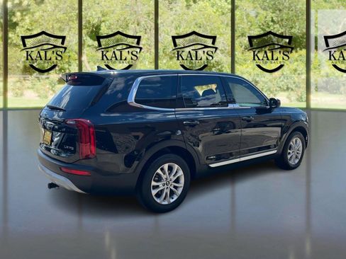 Used 2020 Kia Telluride LX FWD image 5
