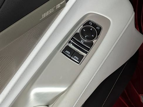 Used 2022 Chevrolet Corvette Stingray Preferred Cpe w/ Z51 Performance Package RWD image 22