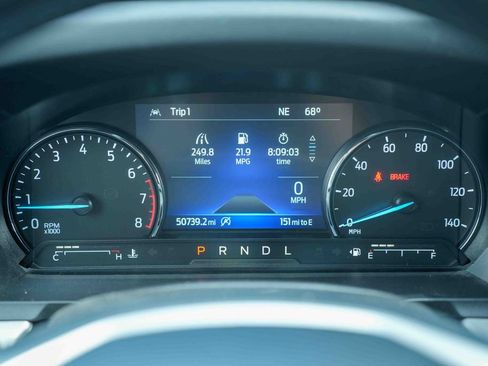 Used 2023 Ford Explorer XLT w/ Equipment Group 202A AWD/4WD image 31