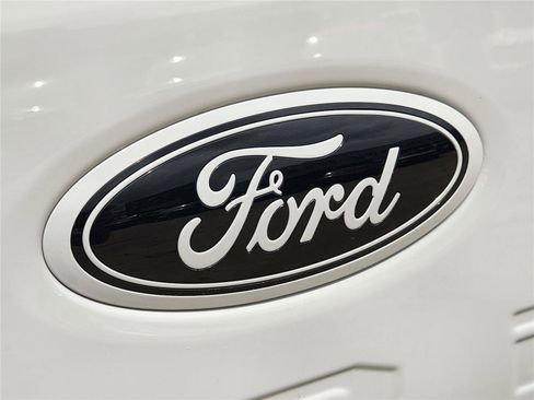 New 2025 Ford F250 Lariat w/ Lariat Ultimate Package image 8