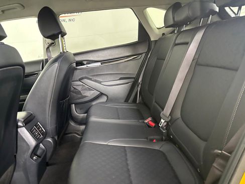 Used 2023 Kia Seltos SX image 18