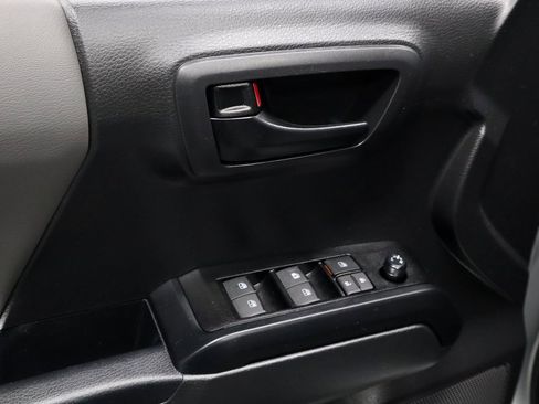 Used 2023 Toyota Tacoma SR image 21