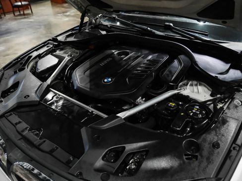 Used 2018 BMW 540i xDrive w/ Premium Package AWD/4WD image 49