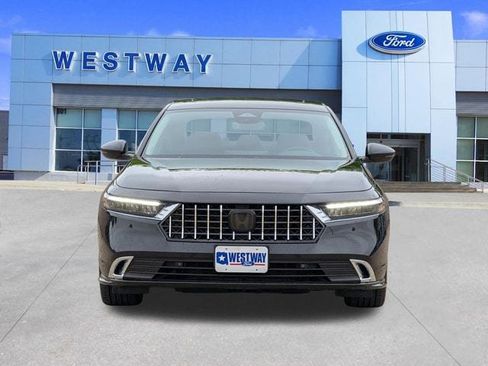 Used 2024 Honda Accord Touring image 7